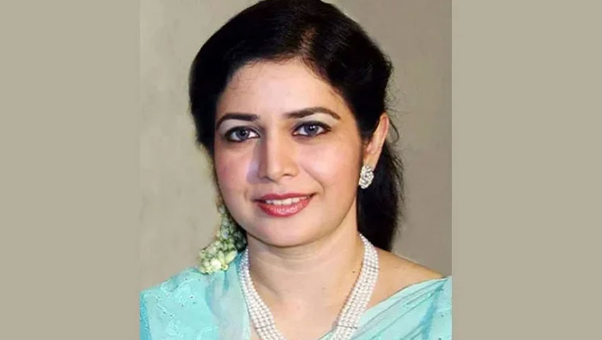 ১৭ বছর পর ঢাকায় জোবাইদা